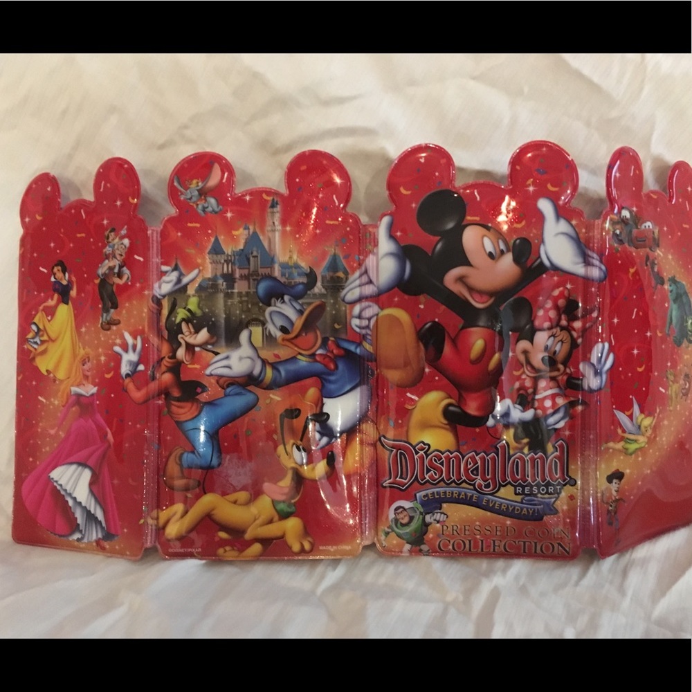DISNEY Pressed Penny Collection case smashed Coin holder Mickey Mouse Disneyland